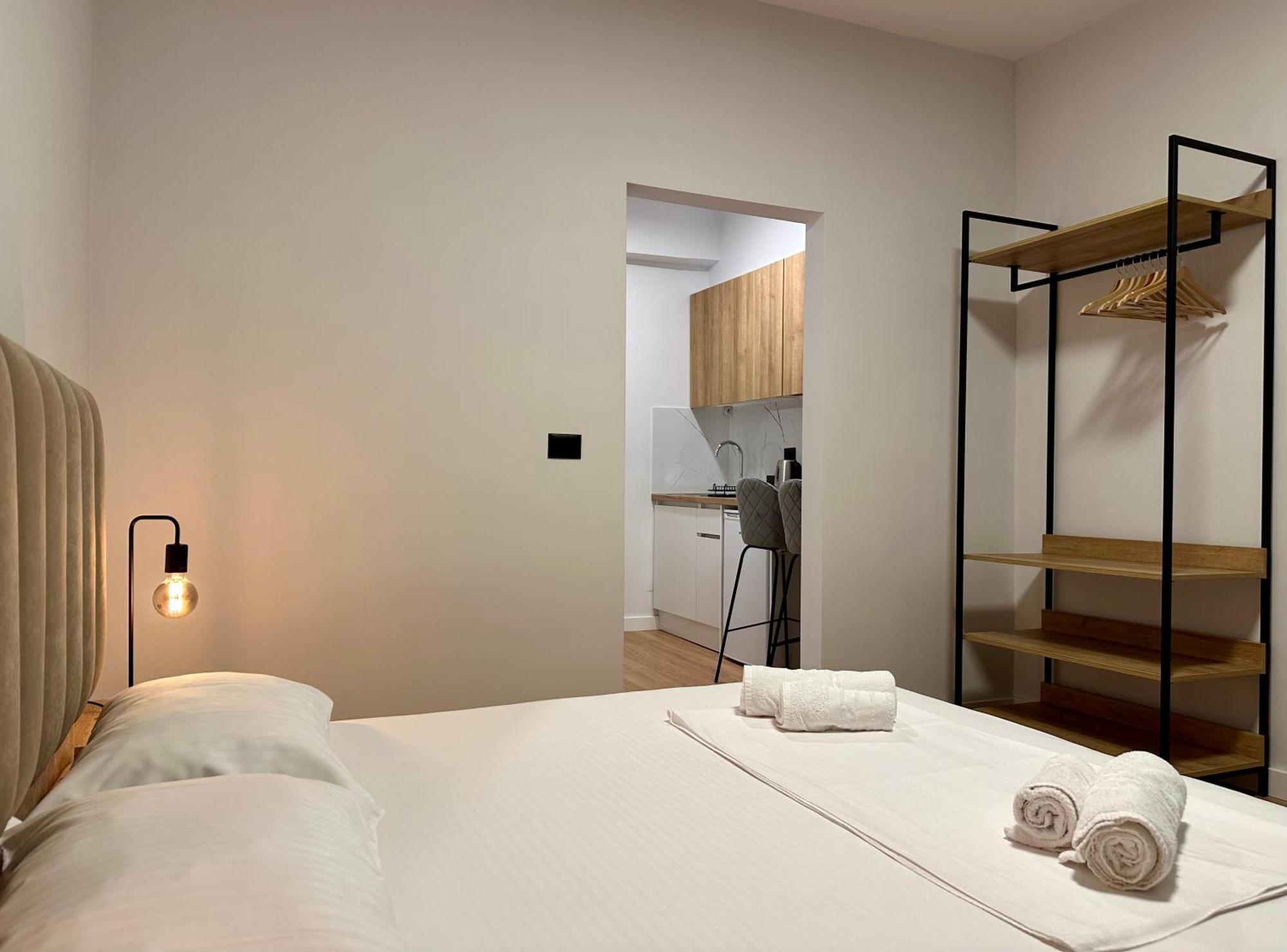 Lidia Apartments Sarande Exterior photo